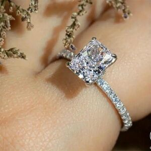 ARIELLA Ring Women's Size 9 Silver Solitary twist Style Valentine's‎ Day Wedding